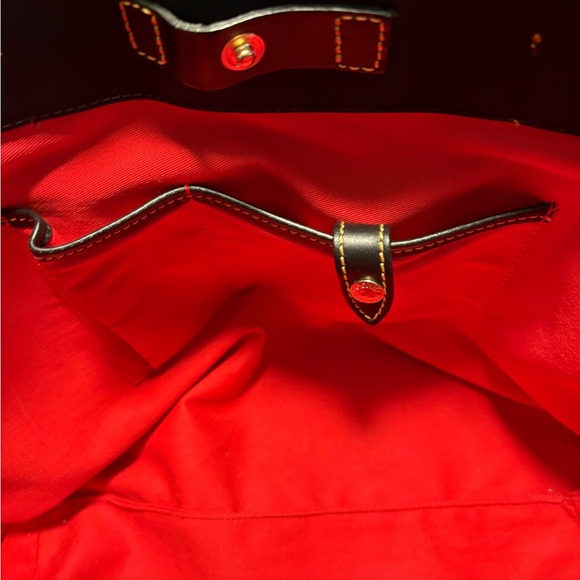 Classic Dooney and Bourke Nylon Black Tote Bag - Picture 6 of 11